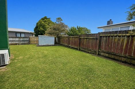 Photo of property in 1/50 Tawa Crescent, Manurewa, Auckland, 2102