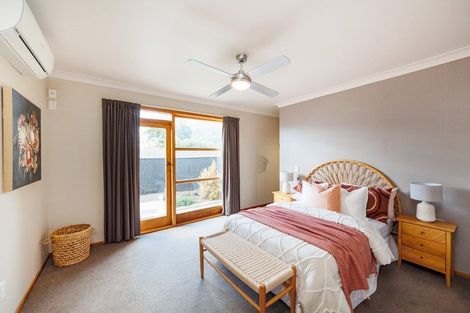 Photo of property in 38 Winston Avenue, Hokowhitu, Palmerston North, 4410