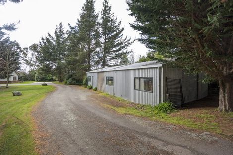 Photo of property in 320 Aokautere Drive, Aokautere, Palmerston North, 4471