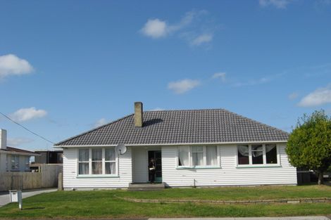 Photo of property in 11 Armstrong Place, Gonville, Whanganui, 4501