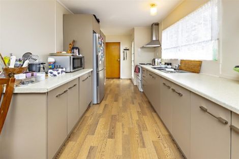 Photo of property in 13 Tilbrook Place, Papakura, 2110