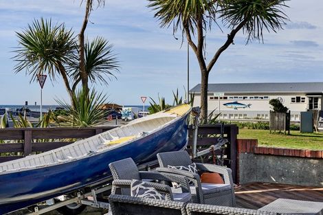 Photo of property in 42 Brighton Street, Island Bay, Wellington, 6023