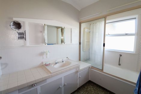 Photo of property in 37 Arrow Crescent, Holmes Hill, Oamaru, 9401