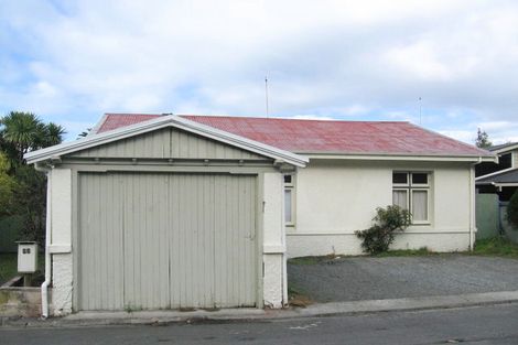 Photo of property in 32 Havelock Road, Hospital Hill, Napier, 4110