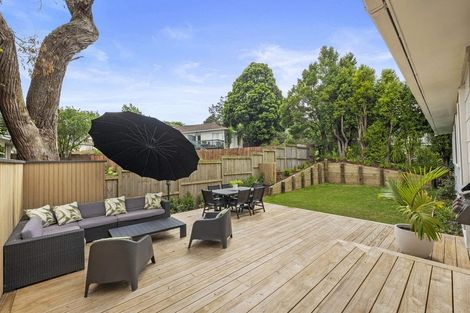 Photo of property in 8 Oldham Place, Browns Bay, Auckland, 0630