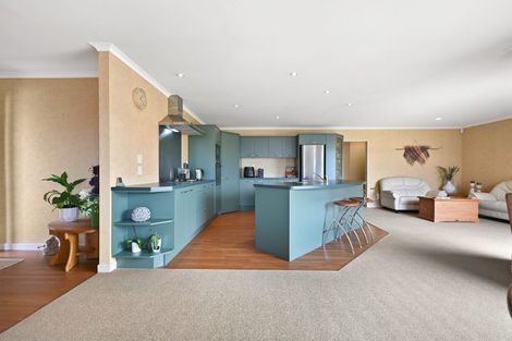 Photo of property in 68 Wiltshire Drive, Huntington, Hamilton, 3210