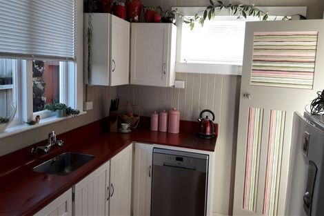 Photo of property in 14 Clyde Street, Oamaru North, Oamaru, 9400