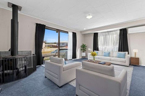 Photo of property in 3 Crystal Place, Pukehangi, Rotorua, 3015