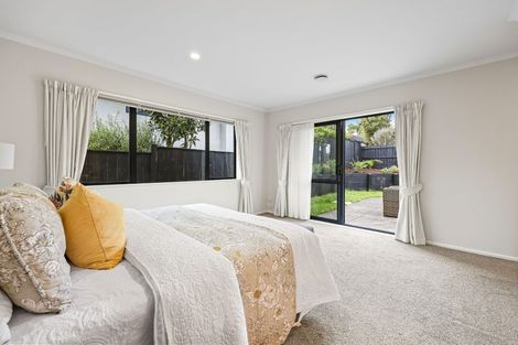 Photo of property in 25 Dairyland Drive, East Tamaki Heights, Auckland, 2016