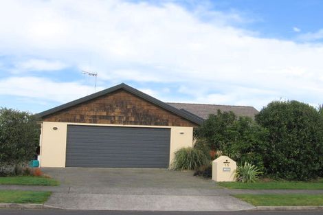 Photo of property in 15 Friesian Place, Grandview Heights, Hamilton, 3200