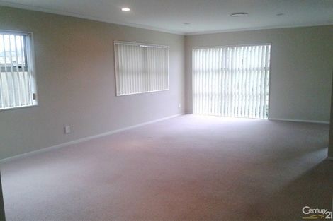 Photo of property in 22 Riviera Drive, Flat Bush, Auckland, 2019