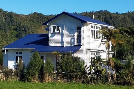 Photo of property in 242 Arapito Road, Karamea, 7893