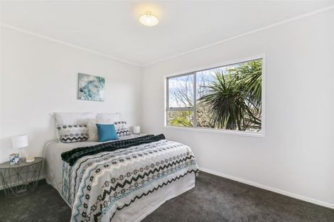 Photo of property in 5 Jarrah Place, Massey, Auckland, 0614