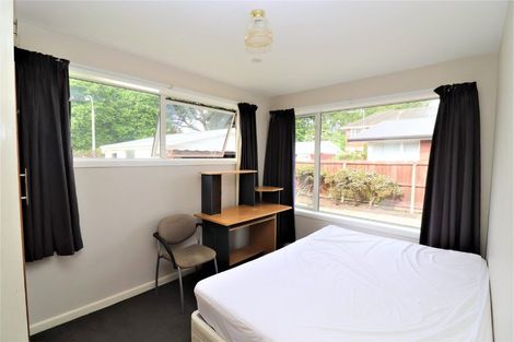 Photo of property in 15 Newbridge Place, Ilam, Christchurch, 8041