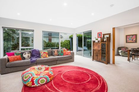 Photo of property in 383 Muritai Road, Eastbourne, Lower Hutt, 5013