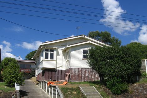 Photo of property in 2a Cautley Street, Stanley Point, Auckland, 0624