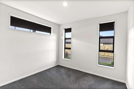 Photo of property in 12 Fairbairn Close, Halswell, Christchurch, 8025