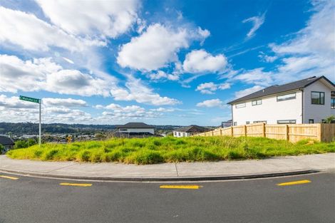 Photo of property in 5 Eric Gifford Drive, Ranui, Auckland, 0612