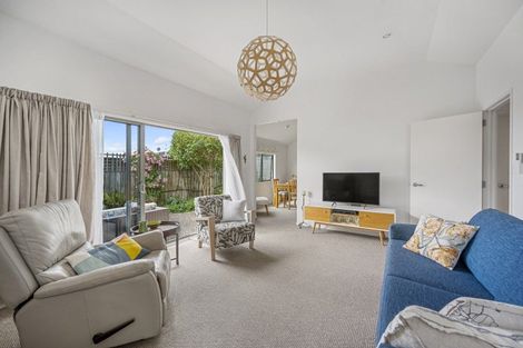 Photo of property in 9a Chambers Street, Havelock North, 4130