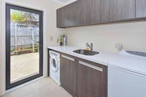 Photo of property in 52 Toscana Drive, Karaka, Papakura, 2113