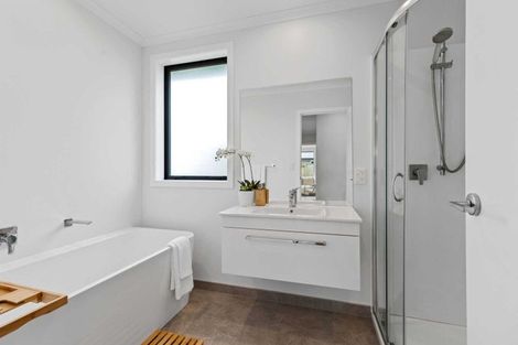 Photo of property in 30a Pakanga Grove, Pyes Pa, Tauranga, 3112