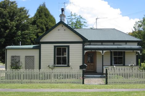 Photo of property in 13 Scott Street, Leamington, Cambridge, 3432