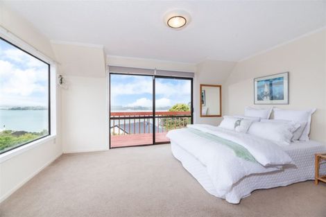 Photo of property in 2/41 Telstar Place, Beach Haven, Auckland, 0626