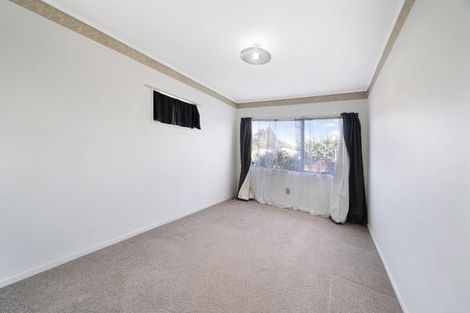 Photo of property in 1/47 Flanshaw Road, Te Atatu South, Auckland, 0610