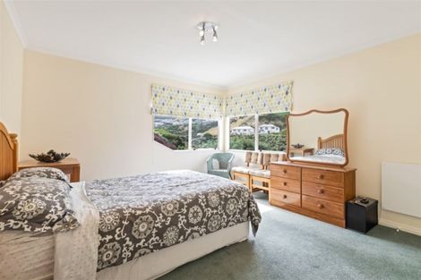Photo of property in 34 Amesbury Drive, Churton Park, Wellington, 6037
