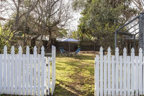 Photo of property in 35 Colenso Street, Sumner, Christchurch, 8081