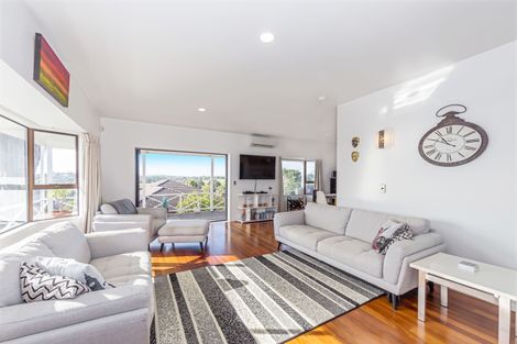 Photo of property in 8 Castaway Place, Gulf Harbour, Whangaparaoa, 0930