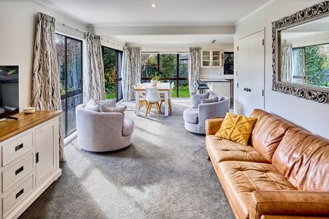 Photo of property in 23 Mcenroe Grove, Naenae, Lower Hutt, 5011