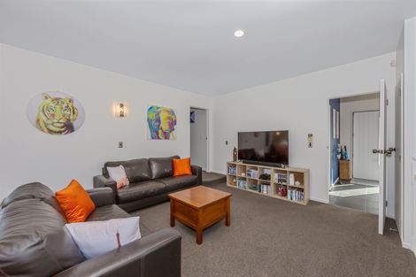 Photo of property in 8 Castaway Place, Gulf Harbour, Whangaparaoa, 0930