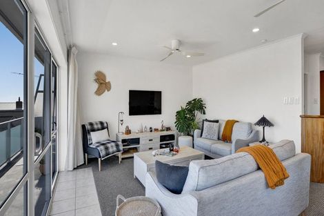 Photo of property in 11b Hine Street, New Plymouth, 4310