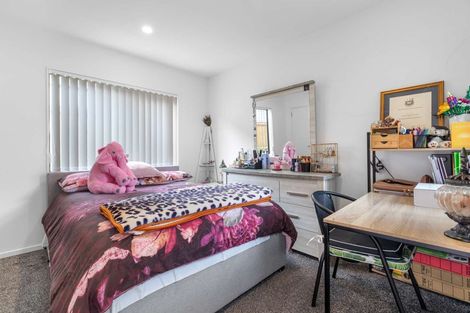 Photo of property in 6 Grandifolia Road, Takanini, 2110