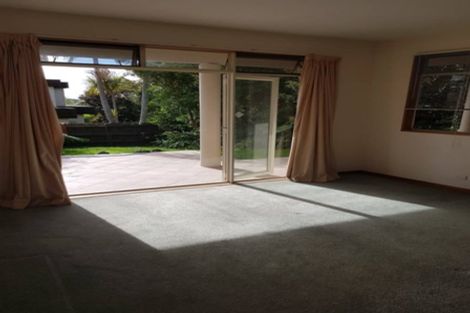 Photo of property in 2/82 Park Rise, Campbells Bay, Auckland, 0630