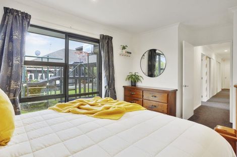 Photo of property in 13 Lancewood Way, Rangiora, 7400