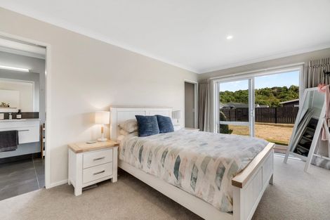 Photo of property in 58 Montgomery Crescent, Kinloch, Taupo, 3377