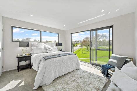 Photo of property in 21b Montgomery Avenue, Belmont, Auckland, 0622