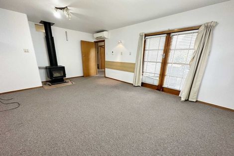 Photo of property in 17 Fairmile Place, Russley, Christchurch, 8042