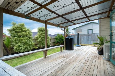 Photo of property in 56 Hetherington Road, Ranui, Auckland, 0612