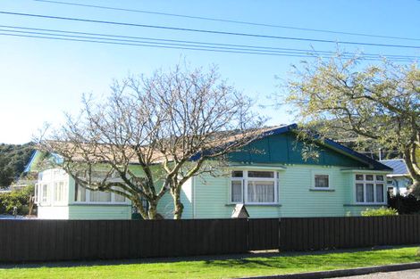 Photo of property in 117 Marlborough Street, Greymouth, 7805