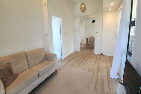 Photo of property in 1 Nukumea Common, Orewa, 0931