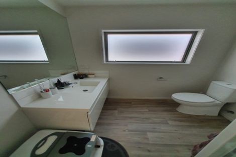 Photo of property in 3 William Pitcher Place, Greenhithe, Auckland, 0632