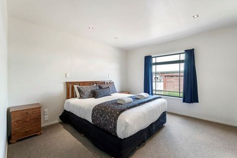 Photo of property in 137 Kenrigg Road West, Kinloch, Taupo, 3377