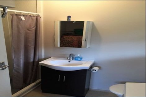 Photo of property in 1 Flint Way, Northland, Wellington, 6012