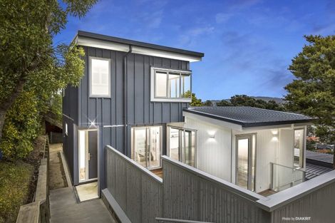 Photo of property in 83a Nevay Road, Miramar, Wellington, 6022