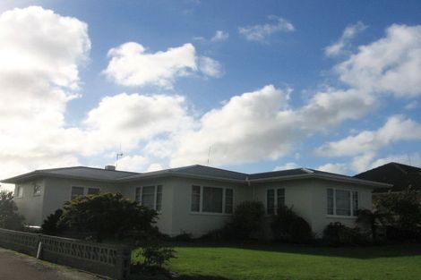 Photo of property in 11 Aberdeen Avenue, Takaro, Palmerston North, 4412