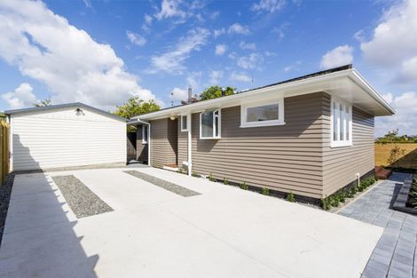 Photo of property in 27 Kimber Hall Avenue, Mount Roskill, Auckland, 1041