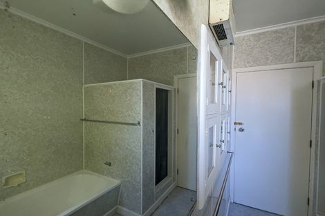 Photo of property in 5 Coates Street, Tawa, Wellington, 5028